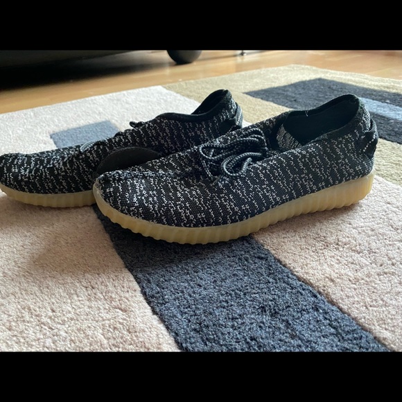 4/$10✨ light up sneakers - Picture 1 of 5